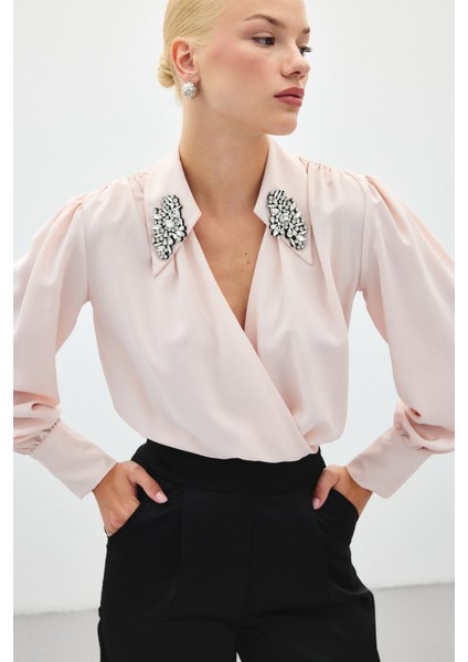 Aksesuar Detaylı Bodysuit Bluz - Pudra