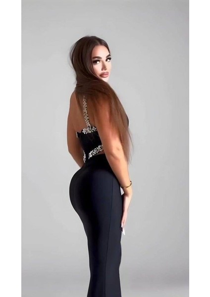 Kadın Komuz ve Bel Dokelteli Taş Detay Dalgıç Kumaş Elbise modelleri
