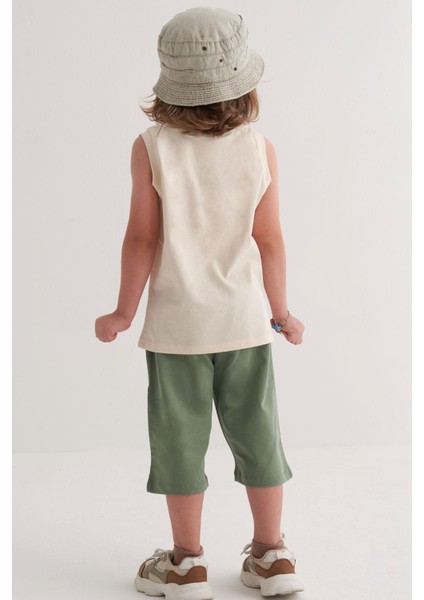 Erkek Çocuk Şortlu Takım Sıfır Kollu Yarış Pistinin Kahramanı Araba Baskılı 5-10 Yaş, Krem fırsatları