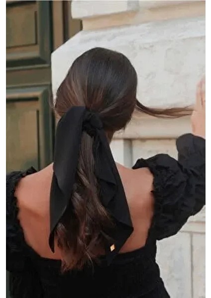 Kadın Siyah Ipek Fular Lastik Toka