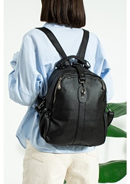 Kadın Siyah 9 Gözlü Sırt Çantası ve Cüzdan Kombini