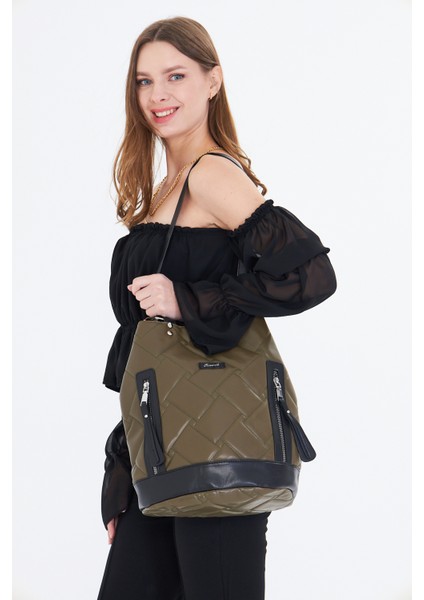 Gri Kapitone Nakışlı Büzgülü Kadın Sırt Çantası fiyatları