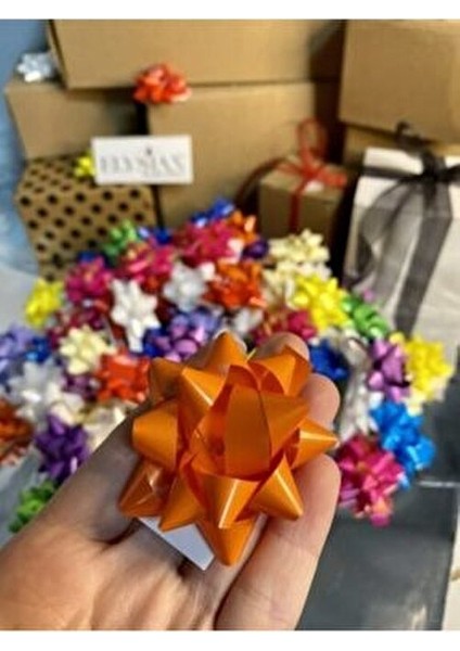 Hediye Paketi Süsleri 25 Adet Rengarenk Yapışkanlı Fiyonk Yıldız Süs Paket Süsleme Çek Yıldız modelleri