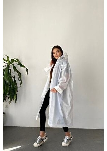 Kadın Beyaz Çıt Çıt Detay Şeffaf Yağmurluk modelleri