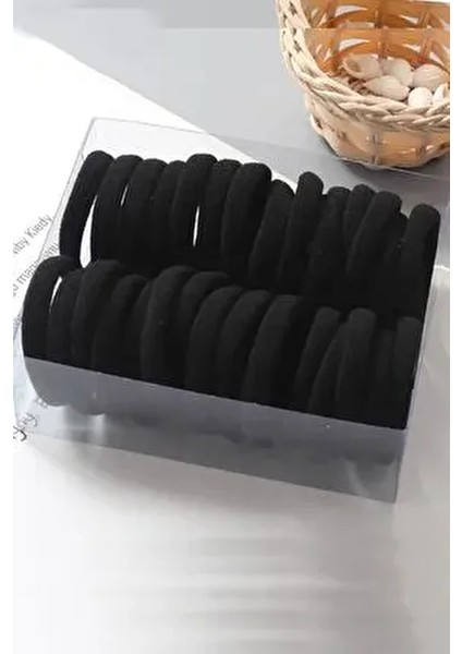 Kadın 50'li Siyah Lastik Toka Seti