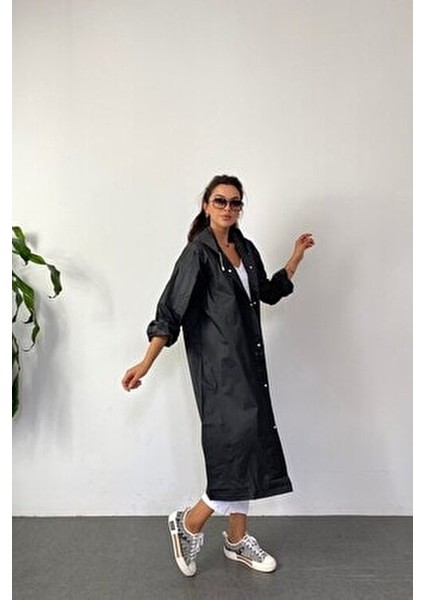 Kadın Siyah Çıt Çıt Detay Şeffaf Yağmurluk fırsatları