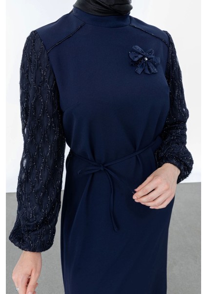 Garni Kumaşlı Broşlu Elbise - Lacivert fırsatları