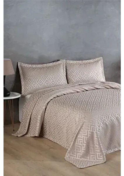 Estila Jakarlı Şönil Yatak Örtüsü Bej Geometrik Desenli Orta Kalınlıkta Dolgusuz