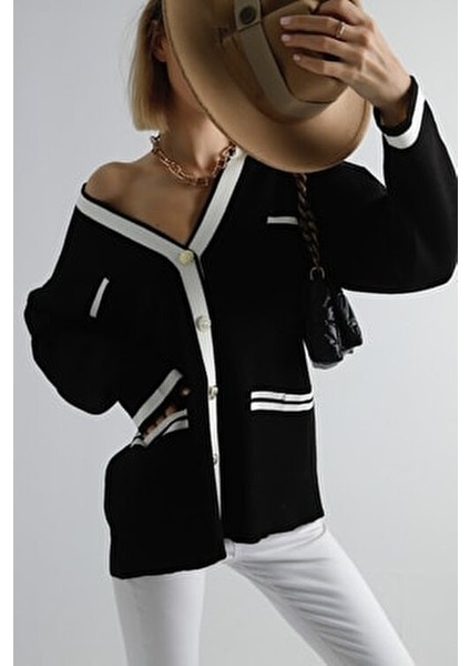 Siyah Gold Düğmeli Şerit Detaylı Oversize Triko Hırka fırsatları