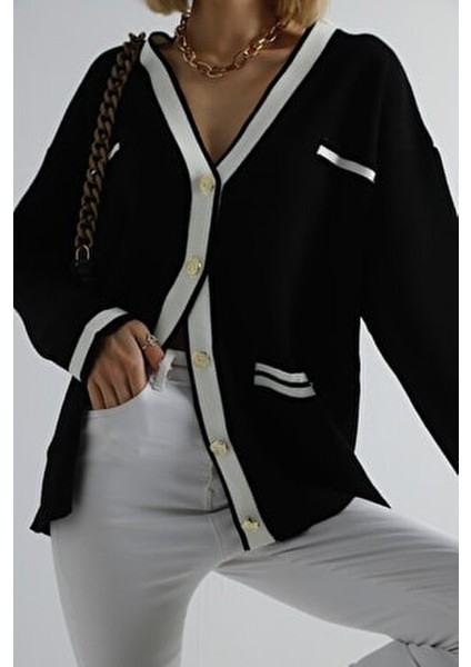 Siyah Gold Düğmeli Şerit Detaylı Oversize Triko Hırka