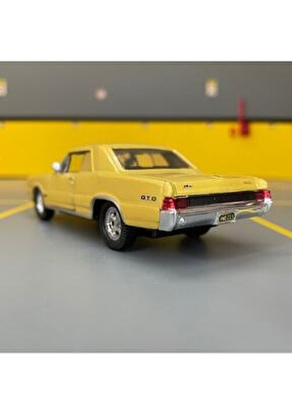 Pontiac Gto 1965 1/36 Ölçek *c&c Model Garage* Çek Bırak Diecast Metal Model Oyuncak Araba
