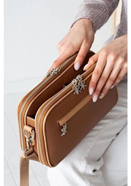 Kadın 5 Bölmeli Ayarlanabilir Uzun Askılı Omuz ve Çapraz Çantası Postacı Çantası fiyatları