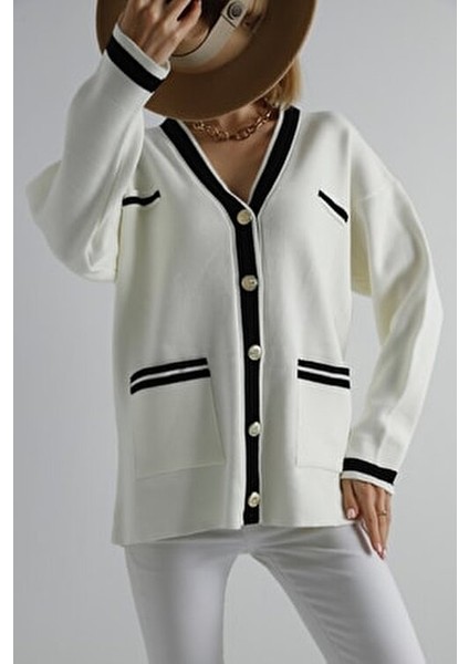 Bej Gold Düğmeli Şerit Detaylı Oversize Triko Hırka