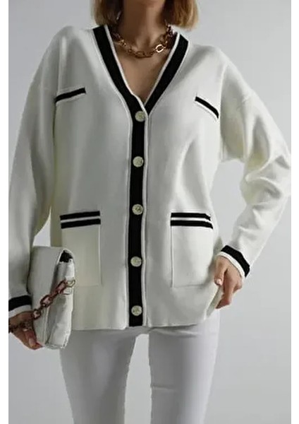 Bej Gold Düğmeli Şerit Detaylı Oversize Triko Hırka fiyatları