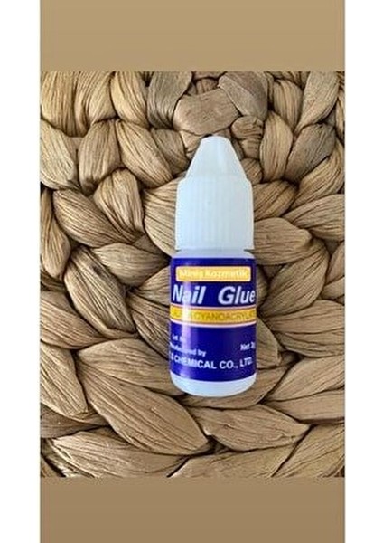 Mavi Kozmetik Sıvı Tırnak Yapıştırıcısı Profesyonel Kalite 3 gr Güçlü Yapıştırma Etkisi