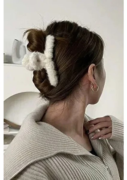 Kadın Krem Peluş Xl Mandal Toka