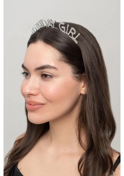 Taşlı Birthday Girl Doğum Günü Parti Tacı – Şık, Işıltılı ve Kutlamalara Uygun Tasarım