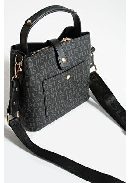 Siyah Renk Orta Boy Kapitone Desenli Geniş Askılı Günlük Şık Kadın Omuz Çantası 23X18 cm modelleri