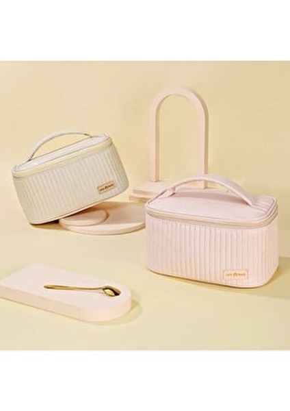 Vega Suni Deri Kapitone Makyaj Düzenleyici Çantası Bej Renkli Şık Tasarım modelleri