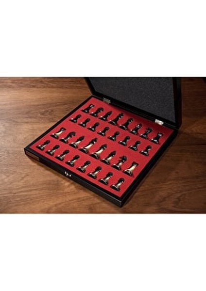 Premium Satranç Takımı, Eşsiz Metal ve Mermer Desenli Satranç Takımı, Metal Satranç