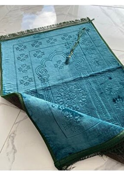 Lüks Kalın Yumuşak Peluş Kaymaz Taban Özellikli Hediyelik Çeyizlik Seccade Tesbih fiyatları