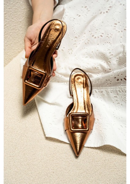 Nicole Bakır Tokalı Kadın Topuklu Ayakkabı fırsatları