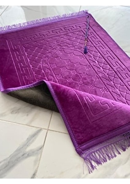 Lüks Kalın Yumuşak Peluş Kaymaz Taban Özellikli Hediyelik Çeyizlik Seccade Tesbih fiyatları