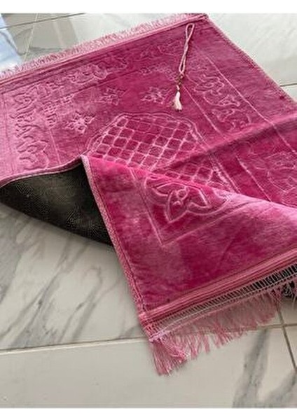 Lüks Kalın Yumuşak Peluş Kaymaz Taban Özellikli Hediyelik Çeyizlik Seccade Tesbih fiyatları