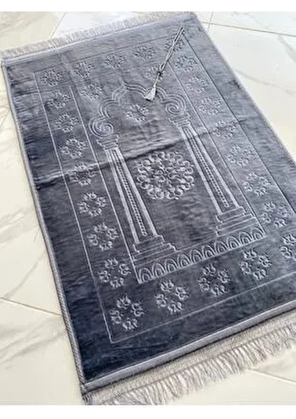 Lüks Kalın Yumuşak Peluş Kaymaz Taban Özellikli Hediyelik Çeyizlik Seccade Tesbih