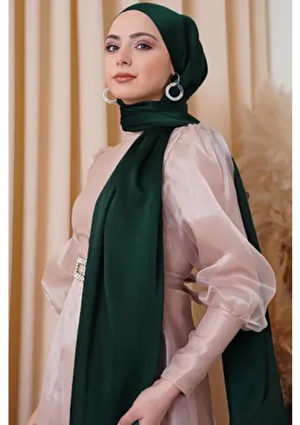 Abiye Janjan Parlak Saten Dokulu Tesettür Abiye Şifon Zümrüt Yeşil Şal