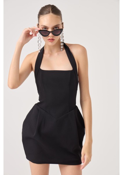 Boyundan Askılı Cepli Mini Yerry Elbise Siyah fırsatları
