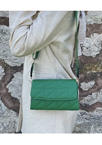 Kadın Yeşil Kapitone Ayarlanabilir Kolon Askılı Çapraz Omuz Çantası fiyatları