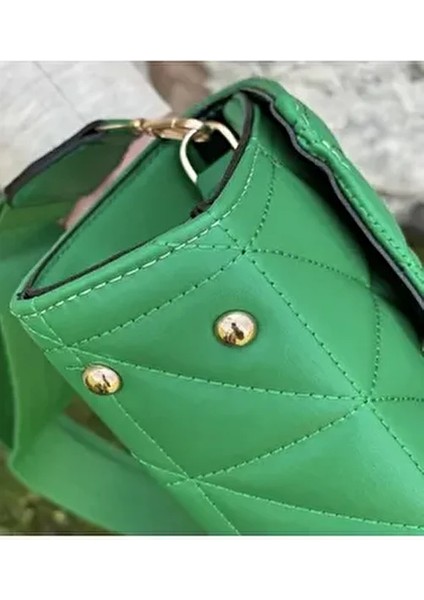 Kadın Yeşil Kapitone Ayarlanabilir Kolon Askılı Çapraz Omuz Çantası fırsatları