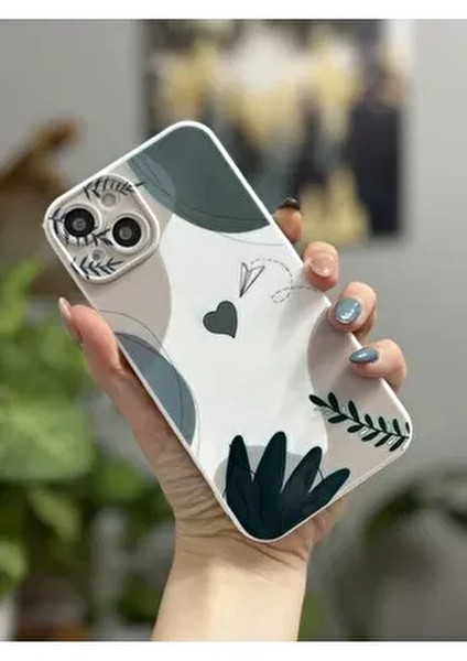 Iphone 13 ve 14 Uyumlu Secret Garden Içi Kadife Lansman Kılıf fiyatları