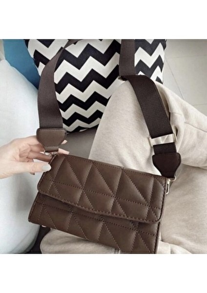 Kadın Kahve Kapitone Suni Deri Çapraz Omuz Çantası Ayarlanabilir Kolon Askılı fiyatları