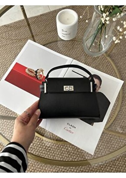 Siyah Kadın Mini Çapraz Askılı Çanta fırsatları