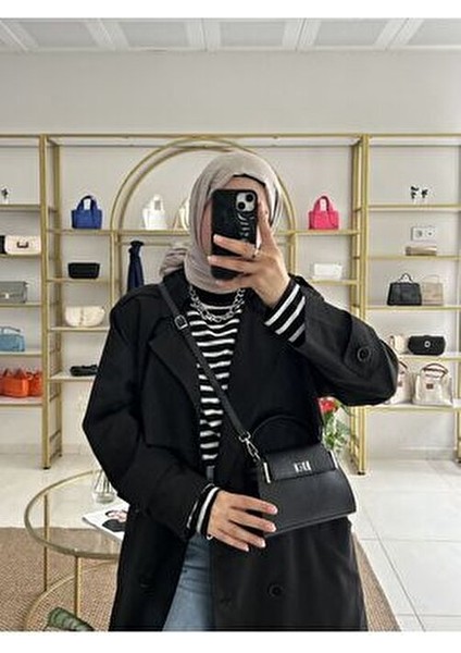 Siyah Kadın Mini Çapraz Askılı Çanta