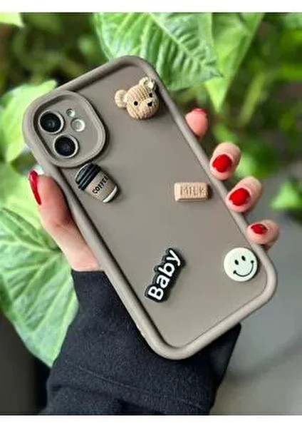 Iphone 11 Çikolata Baby Tasarımlı Yumuşak Silikon Kamera Korumalı Ayıcıklı Kılıf