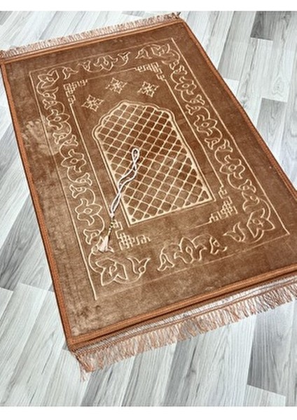 Lüks Kalın Yumuşak Peluş Kaymaz Taban Özellikli Hediyelik Çeyizlik Seccade Tesbih fırsatları