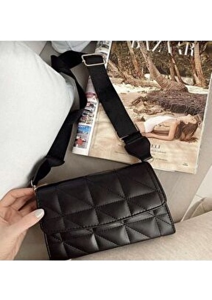 Kadın Siyah Kapitone Suni Deri Çapraz Omuz Çantası Basic Koleksiyon Ayarlanabilir Kolon Askılı modelleri