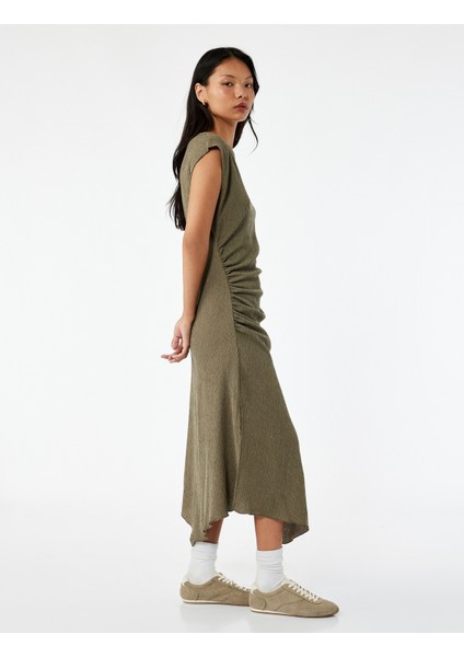 Kolsuz Bisiklet Yaka Asimetrik Bürümcük Drapeli Midi Elbise fiyatları