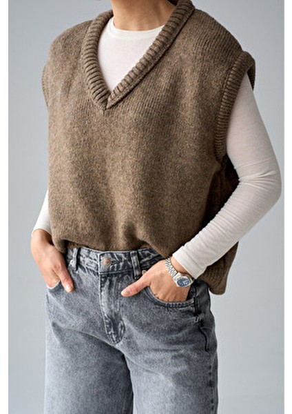 Kadın Vizon V Yaka Fitilli Kenarlı Kolsuz Süveter fırsatları