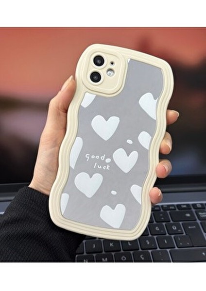 Iphone 11 Uyumlu Aynalı Beyaz Kalp Tasarım Dalgalı Kenar Darbe Önleyici Silikon Kılıf modelleri