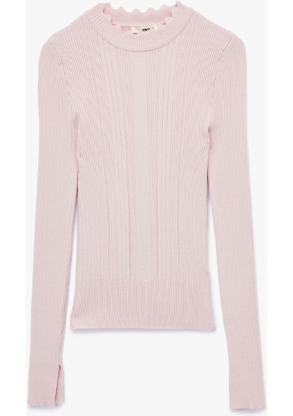 Uzun Kollu Dik Yaka Triko Kazak