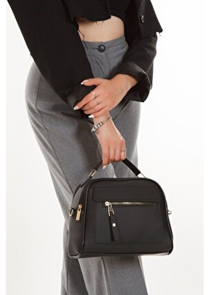 Kadın Lacost Deri Çapraz Askılı Çanta Şık ve Ergonomik 0-15 lt Kapasite indirimleri