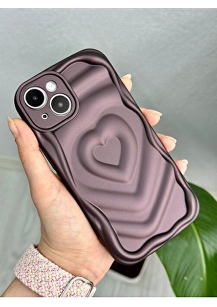 Apple Iphone 13 ve 14 Uyumlu 3D Mat Kabartma Kalp Desenli Kamera Korumalı Silikon Kılıf fırsatları