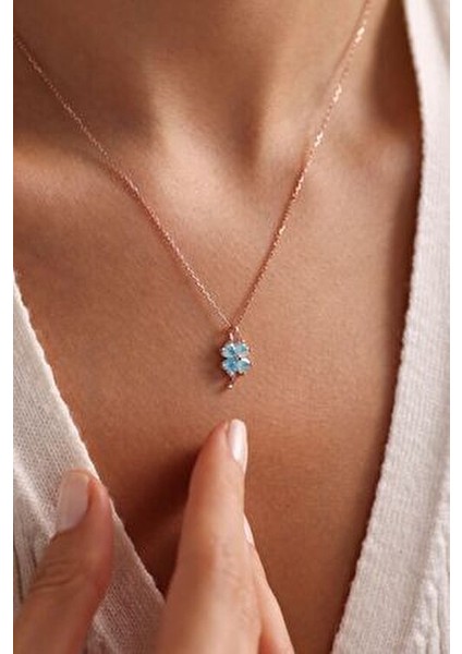 925 Ayar Gümüş Rose Kaplama 4 Yapraklı Mavi Taşlı Yonca Kolye fiyatları