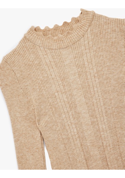 Uzun Kollu Dik Yaka Triko Kazak modelleri