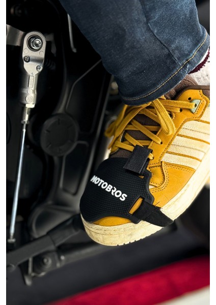 Kaymaz Kauçuk Motosiklet Ayakkabı Koruma Pedi – Çoğu Ayakkabı ve Vites Tipiyle Uyumlu, Dört Mevsim Kullanıma Uygun