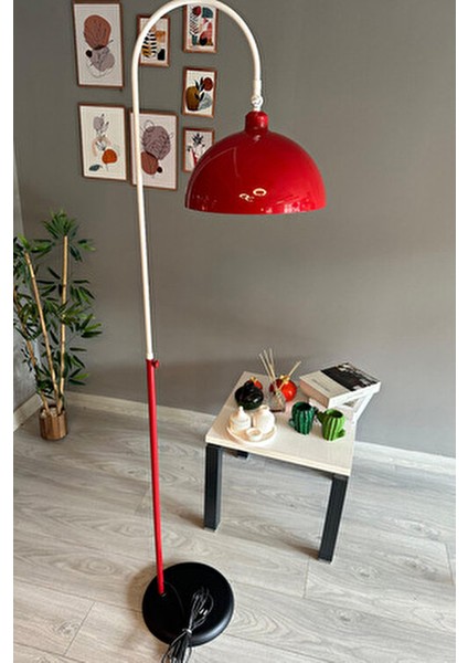 Hareketli Başlık Metal Lambader Kırmızı Beyaz Siyah Renkli Şık Görünüm indirimleri